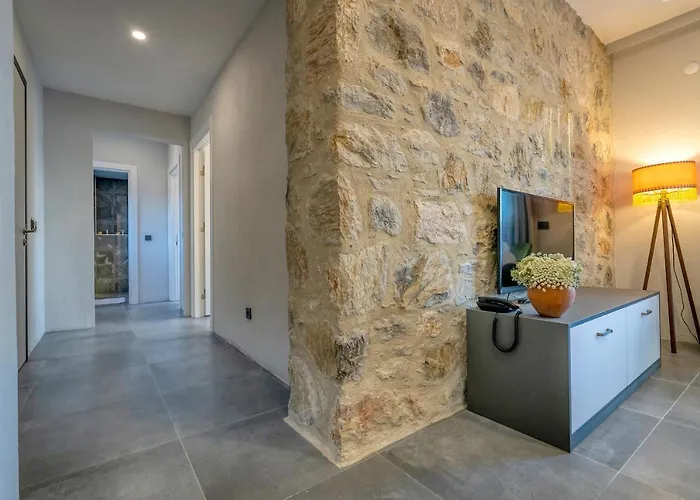 Dadya Bora Hotell 3*