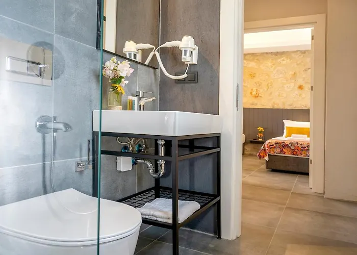 Hotell Dadya Bora 3*